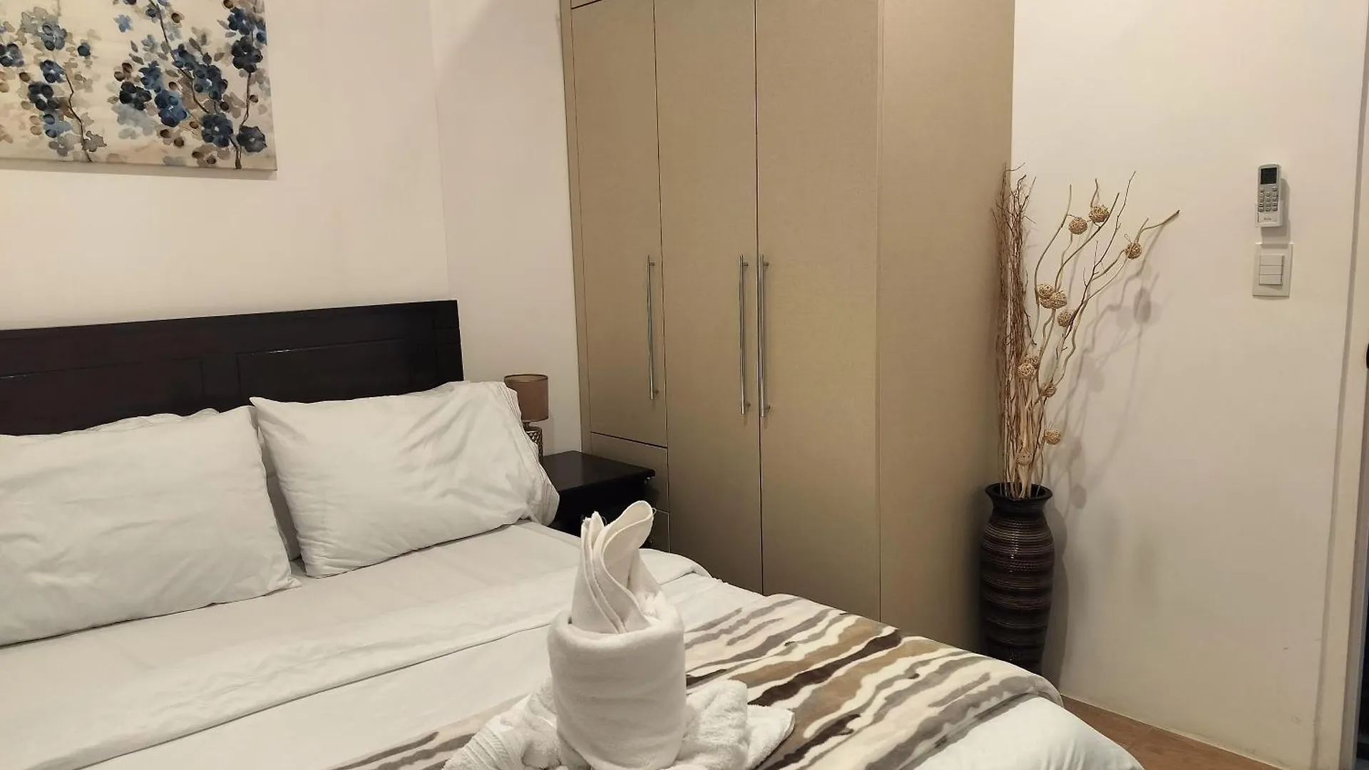 Cozy 2Bedrooms Matina Enclaves Condo Davao 0*,